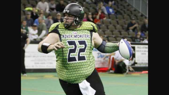 Beefy quarterback Jared Lorenzen offers his services to the Jets Beefy quarterback Jared Lorenzen offers his services to the Jets