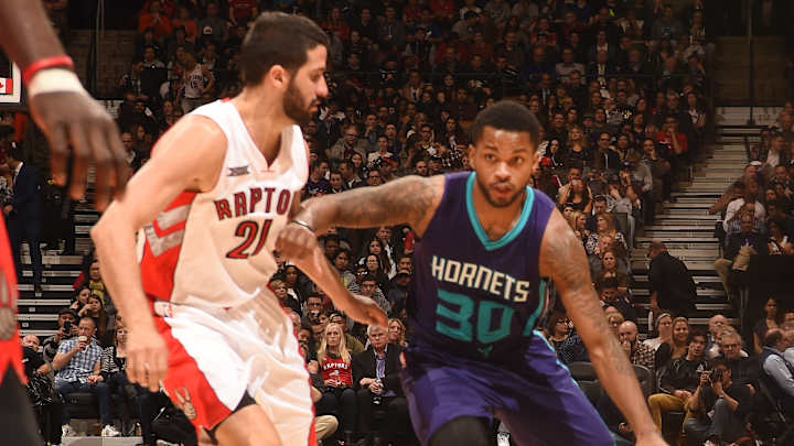 Kyle Lowry leads Raptors to record 49th win