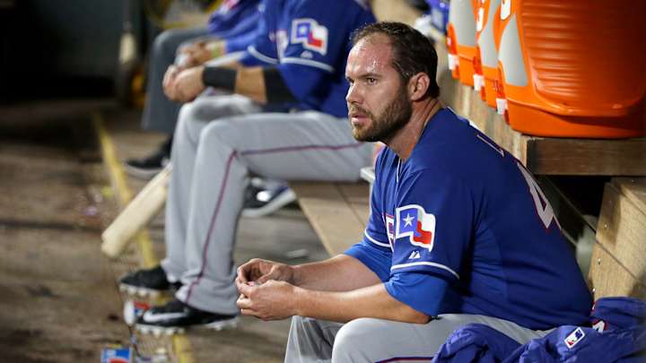 Hernandez strikes out 12 as Seattle beats Texas 3-1