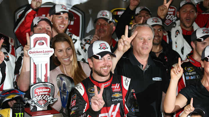 Kurt and Kyle Busch facing different Chase prospects