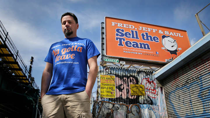 Mets fans boo trainers during home opener introductions Mets fans boo trainers during home opener introductions