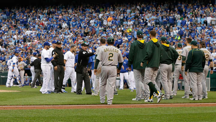 Royals' Herrera suspended, Ventura fined for incident vs A's