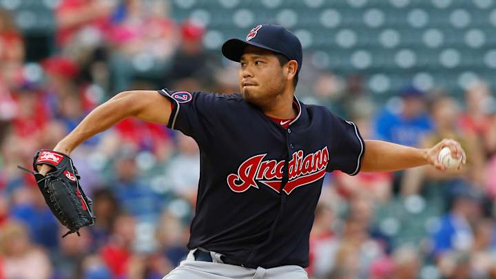 Pitcher Bruce Chen retires after 17 MLB seasons