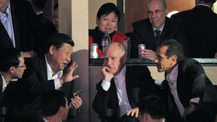 California governor bans Redskins name at public schools