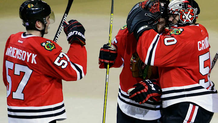 Blackhawks beat Panthers in 1st game since Keith's surgery