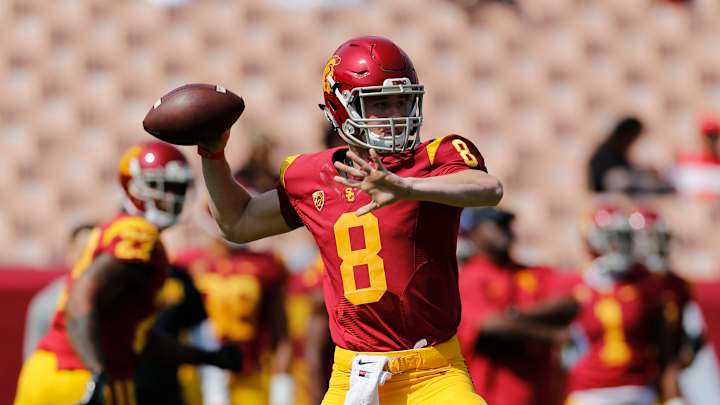 Ex-USC quarterback Ricky Town transfers to Arkansas