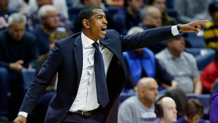 No. 18 UConn survives Michigan rally in 74-60 win in Bahamas No. 18 UConn survives Michigan rally in 74-60 win in Bahamas