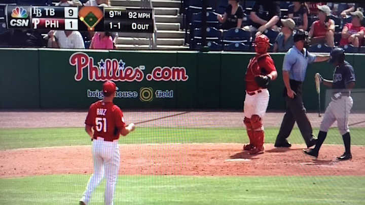 Jonathan Papelbon wore Carlos Ruiz's jersey and pitched terribly