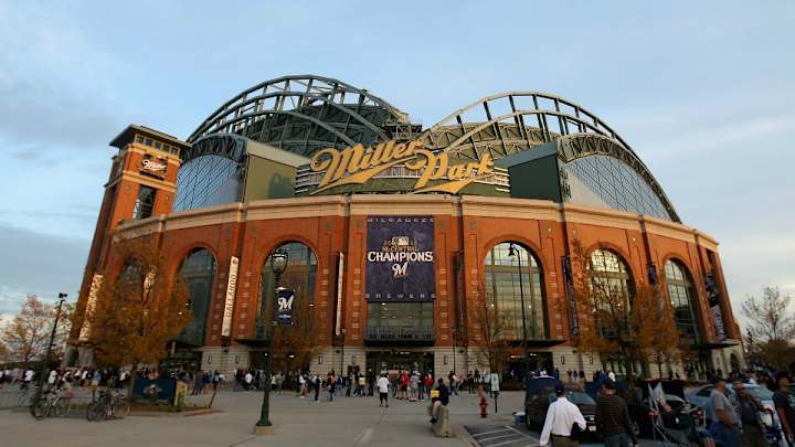Brewers fan makes replica stadium grill named 'Griller Park'