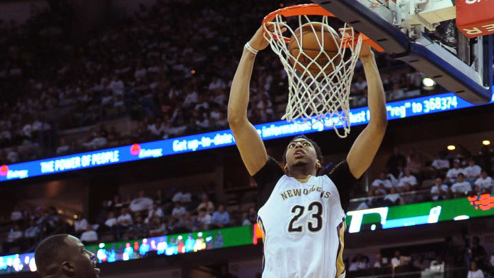 AP source: Anthony Davis, Pelicans agree to max extension