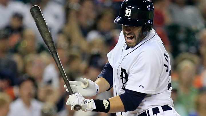 Simon pitches 7 strong innings as Tigers beat Indians 6-0