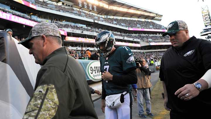 Dolphins rally to beat Eagles 20-19 Dolphins rally to beat Eagles 20-19