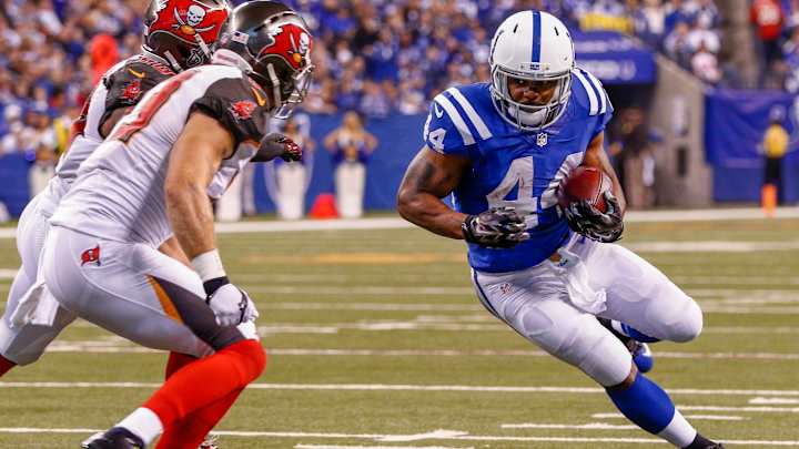 Indianapolis Colts place running back Ahmad Bradshaw on IR