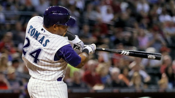 Late-inning offense carries Arizona to win