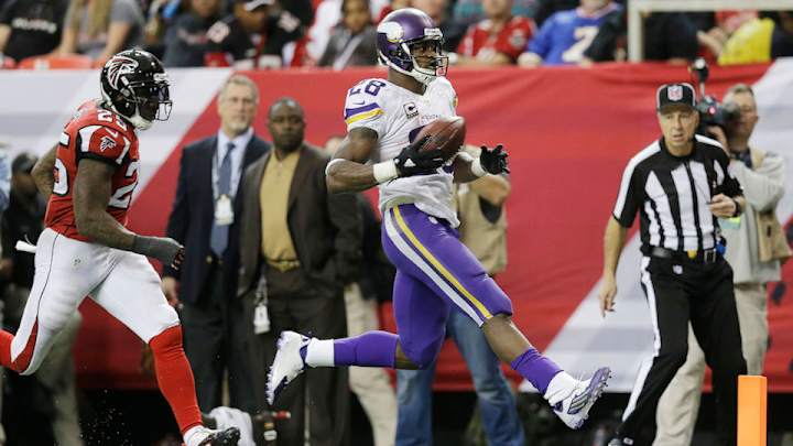 Watch: Adrian Peterson gives Vikings late cushion with 35-yard TD