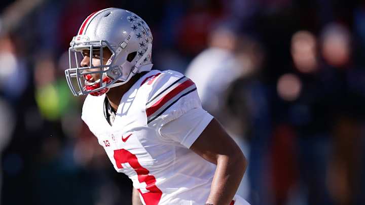 Ohio State CB Damon Webb leaves with apparent right leg injury