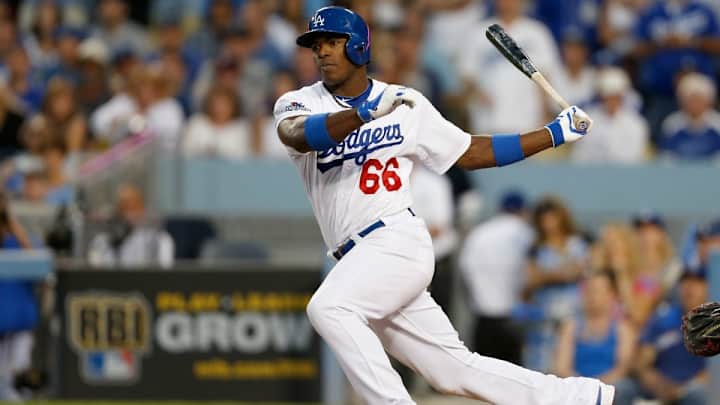 Dodgers' Yasiel Puig auditions for the cover of FIFA 16