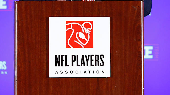 NFLPA suspends agent charged in alleged swindle
