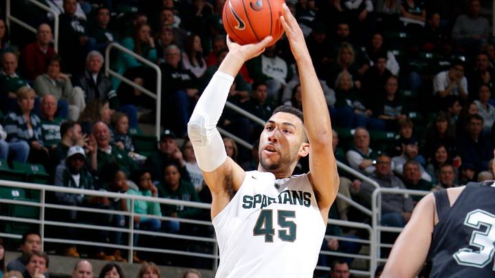 No. 3 Michigan State romps over Binghamton 76-33
