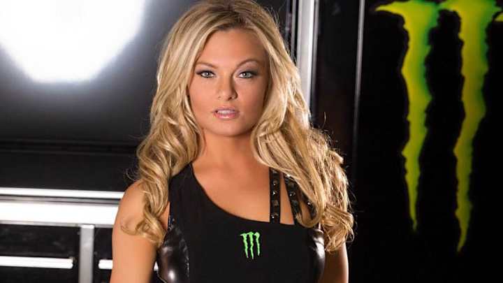 Thurs. A.M. Hot Clicks: Brionna Wesson; Mini Bautista Powers Jays Thurs. A.M. Hot Clicks: Brionna Wesson; Mini Bautista Powers Jays