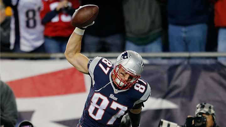 Rob Gronkowski's perfect explanation for Patriots' deflated footballs Rob Gronkowski's perfect explanation for Patriots' deflated footballs