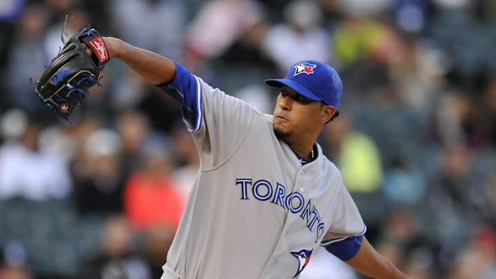 Doubront, Donaldson lead Blue Jays to 2-1 win over White Sox