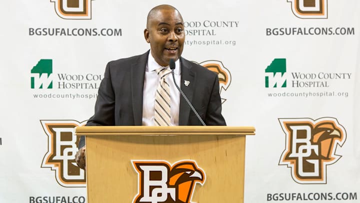 New Bowling Green coach Jinks retains receivers coach Sowder New Bowling Green coach Jinks retains receivers coach Sowder