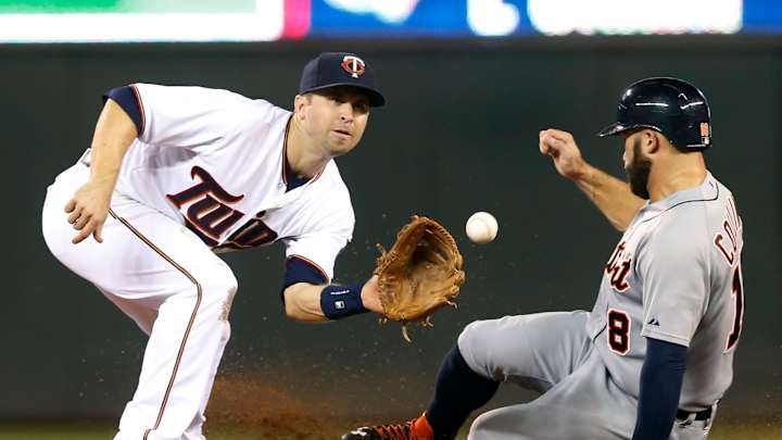 Martinez helps Tigers beat Twins 5-4