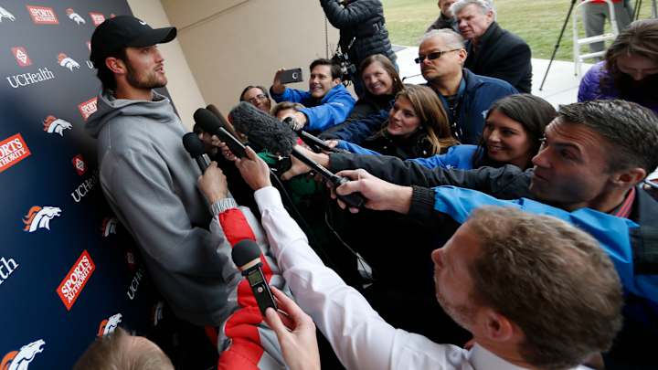 Ware joins Manning on the sideline again