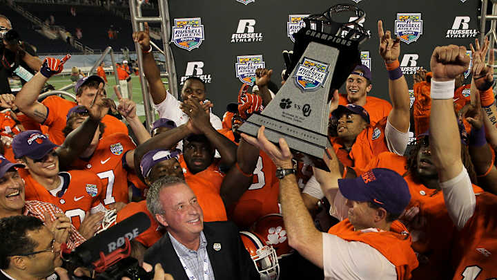 Four-star defensive lineman Nyles Pinckney commits to Clemson