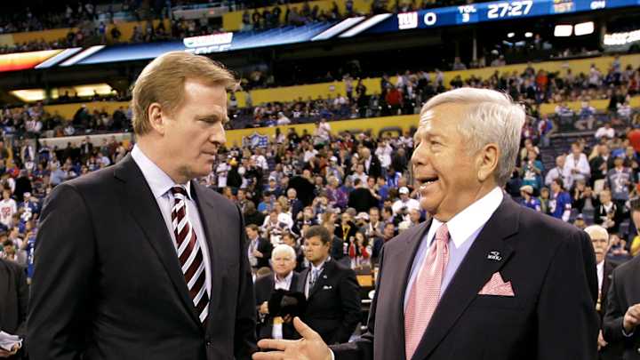 Pats owner Kraft tries to let the air out of 'Deflategate'