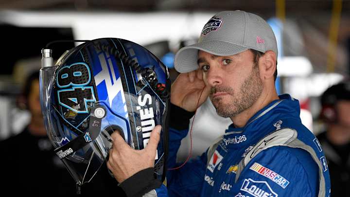 Harvick dominates in must-win race  to advance in Chase