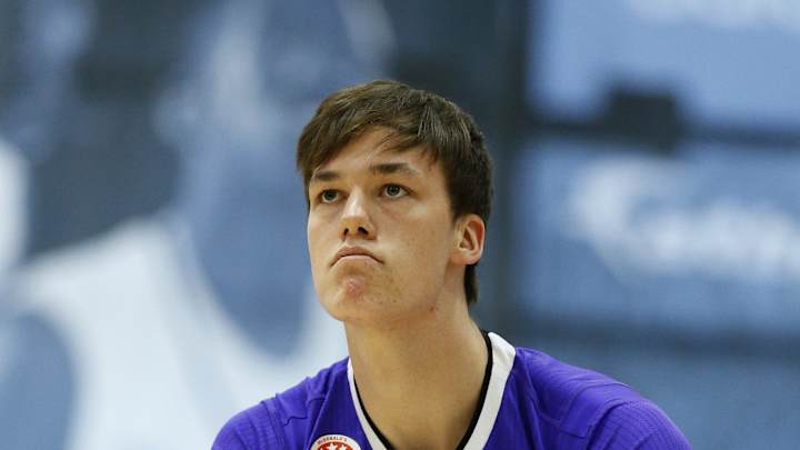 UNLV loaded with talent in bid to reach NCAA tourney again