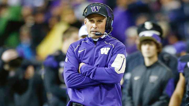Chris Petersen signs two-year extension as Washington coach Chris Petersen signs two-year extension as Washington coach