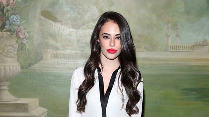 Monday's P.M. Hot Clicks: Chloe Bridges; NFL Twitter Hits & Misses