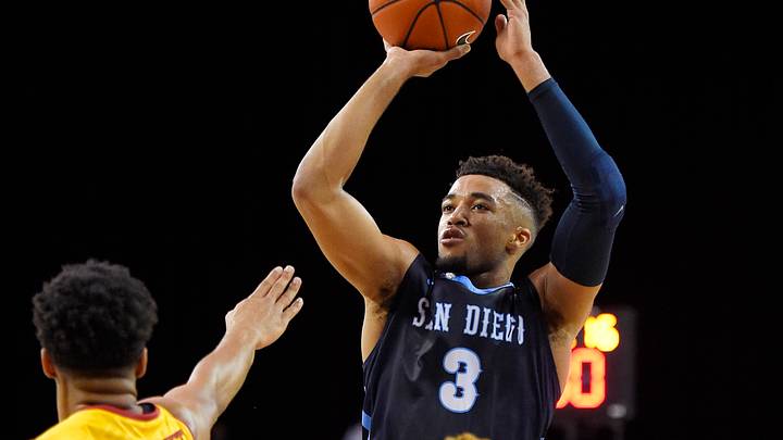 USC beats San Diego 83-45 USC beats San Diego 83-45