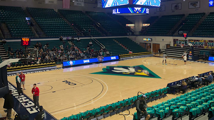 Gameday Live Blog/Open Thread: UNC at UNC Wilmington