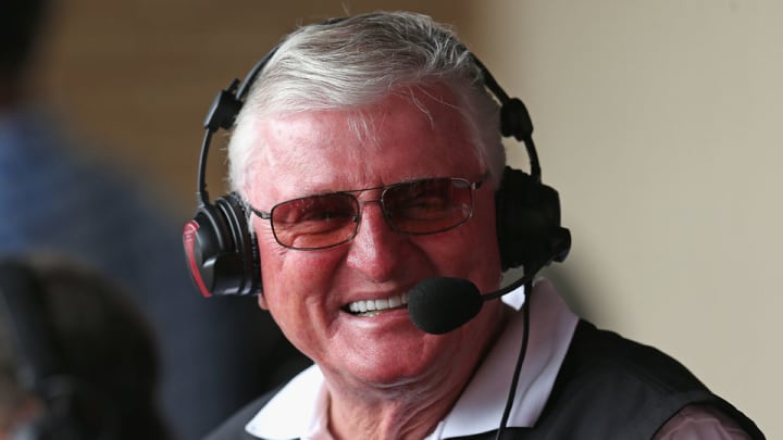 Report: White Sox announcer Hawk Harrelson cutting back on games