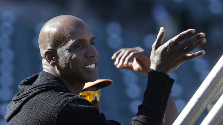 Feds end prosecution of Barry Bonds without conviction
