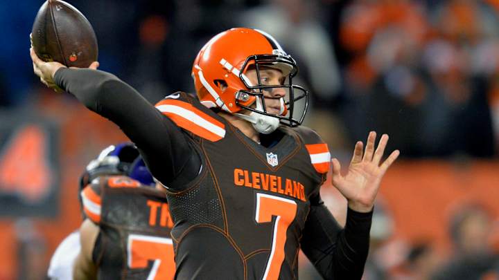Browns pick Austin Davis over Johnny Manziel to face Bengals