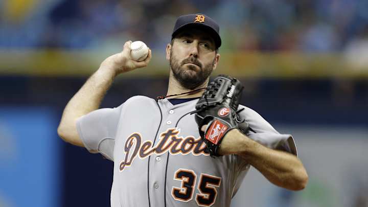 LEADING OFF: Rollins returns to Philly, Owens joins Red Sox