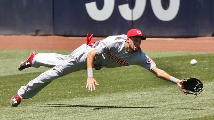 Iglesias, Votto lead Reds to 7-3 win against Padres