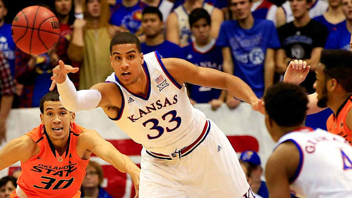 Kansas, Oklahoma going in opposite directions in early Big 12 race Kansas, Oklahoma going in opposite directions in early Big 12 race