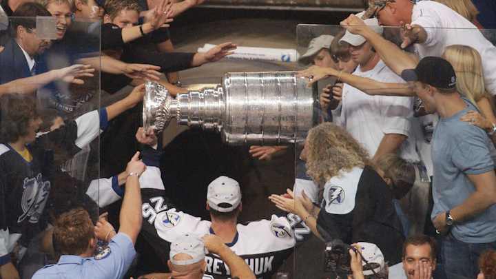 Tampa Bay Lightning Twitter account offers eye test to social media troll