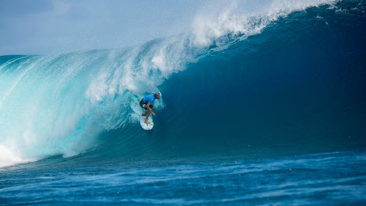 Twice perfect: Owen Wright makes surfing history at Cloudbreak in Fiji Twice perfect: Owen Wright makes surfing history at Cloudbreak in Fiji