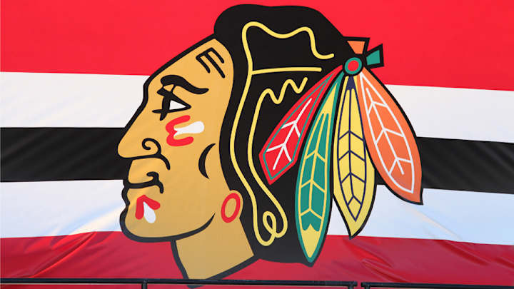 Blackhawks fan makes adorable pun-filled prom proposal Blackhawks fan makes adorable pun-filled prom proposal