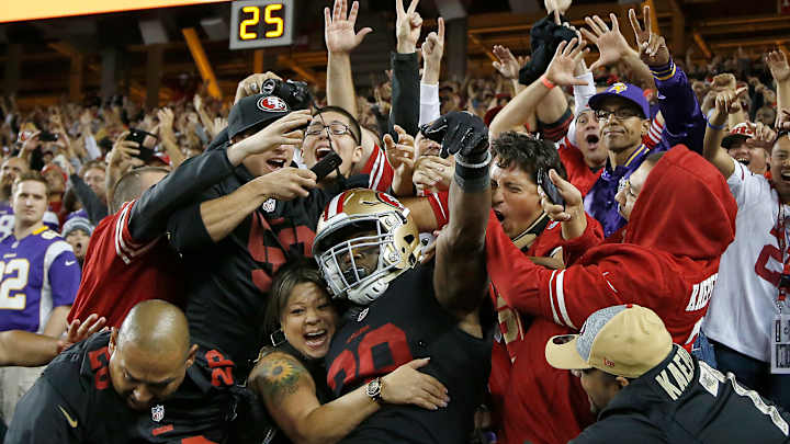 Carlos Hyde runs for two touchdowns, 49ers top Vikings 20-3