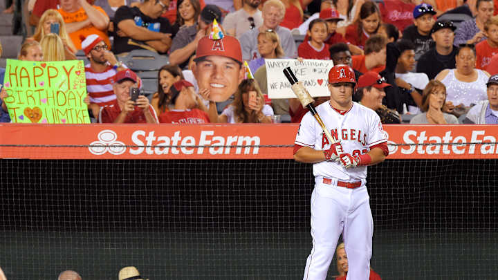 Trout, Harper headline major league youth movement