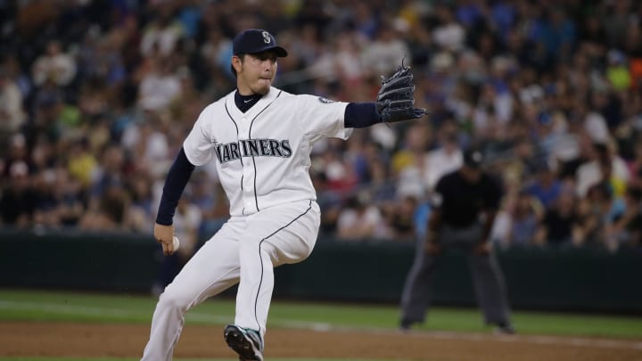 Seattle's Hisashi Iwakuma has no-hitter through 6 innings