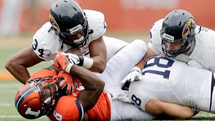 Illinois scores cathartic win over Kent State 52-3